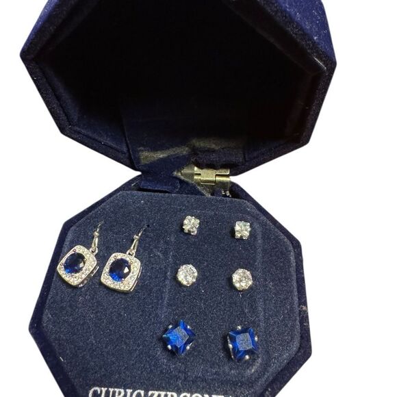 Elegant Blue and Silver Jewelry Set - Picture 1 of 2